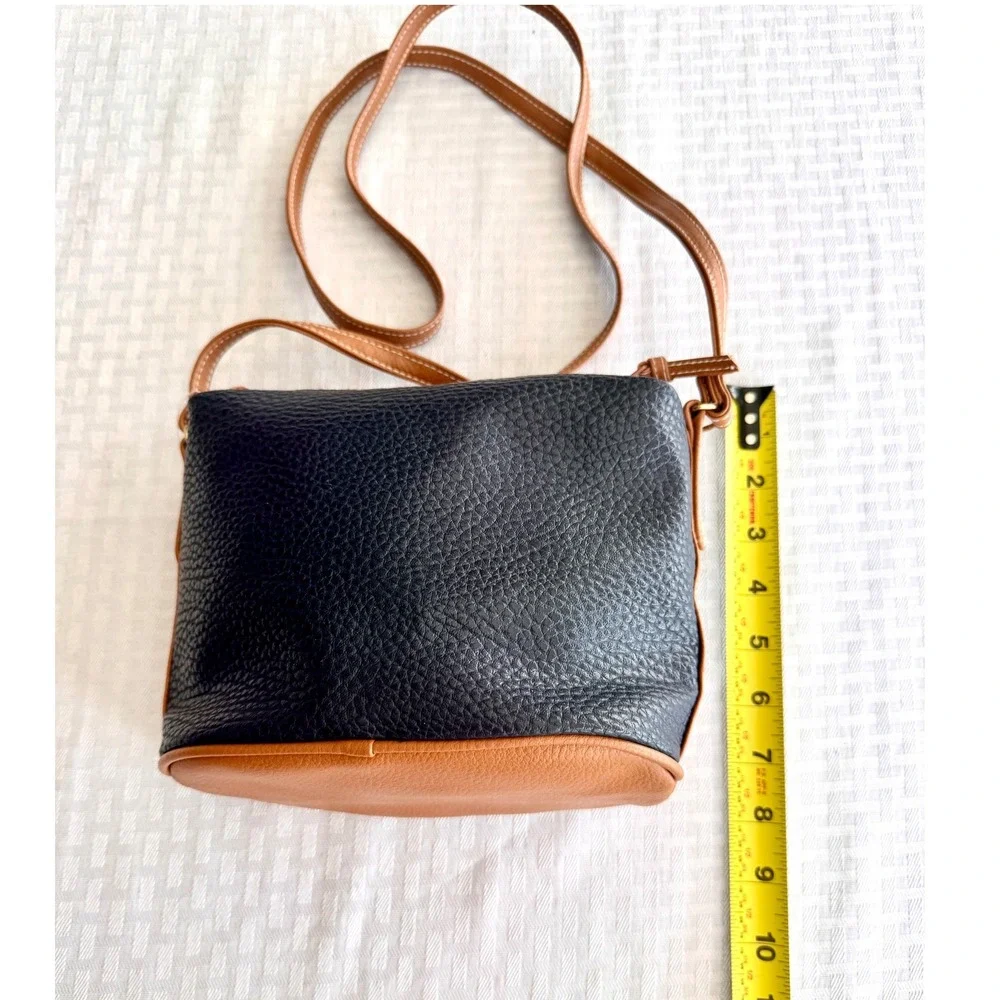 Vintage Dover Crossbody Bag Pebbled Leather Navy Blue Tan Two Tone Small Purse